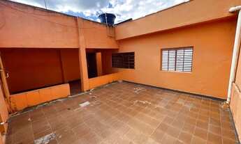 Imagem: Casa com 2 dormitórios e Edícula para