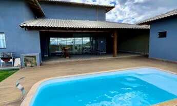 Imagem: Casa de condomínio térrea para venda tem