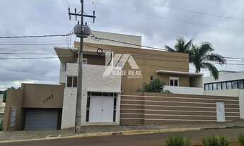 Imagem 2: Sobrado de Alto Padrão Semi Mobiliado com 3 Suítes, Churrasqueira