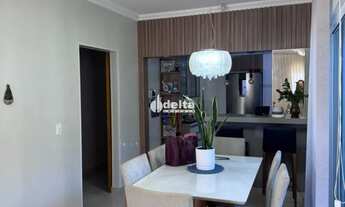 Imagem 4: Casa residencial disponível para venda no bairro Alto Umuarama em Uberlândia-MG