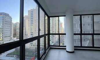 Imagem 2: Apartamento para venda tem 198 metros quadrados com 4 quartos