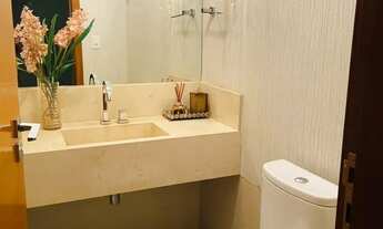 Imagem 7: Sobrado para venda tem 346 metros quadrados com 4 quartos