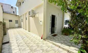 Imagem 4: Ótima Casa com vista mar, semimobiliada com 04 suítes em Coqueiros, Florianópolis