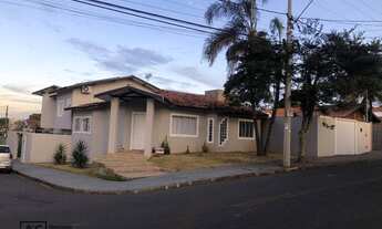 Imagem 3: Casa com 6 Dormitórios, 300 m² - venda por R$ 950.000 ou aluguel por R$ 5.500/mês - Parque