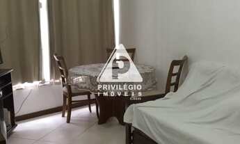 Imagem 2: 3 Quartos com vaga em rua Cinco de Julho