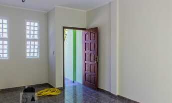 Imagem 3: Casa para Aluguel - Campestre, 3 Quartos, 240 m2