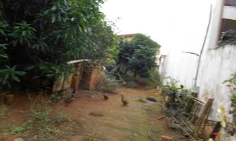 Imagem 4: Lindo terreno, de frente para praça