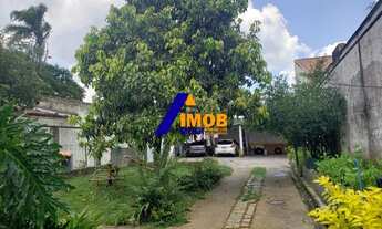 Imagem 2: Terreno com 2 casas