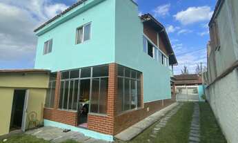 Imagem 2: Casa para venda possui 360 metros quadrados com 4 quartos em Caminho de Búzios - Cabo Frio