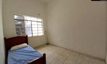 Imagem 5: Imóvel Comercial no Setor Oeste, 490 m² de Lote, 4 Quartos, encostado na Praça do Racha