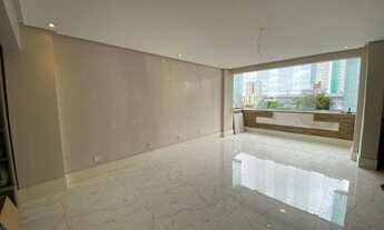 Imagem: Ed Leite Lobato Bonito Apartamento 178m²