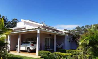 Imagem 3: Casa com 150m² dentro do Condomínio Santa Barbara Resort Residence com 2 suítes e piscina