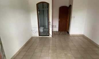 Imagem 5: Casa - Bosque dos Eucaliptos - 3 Dormitórios - 198m²