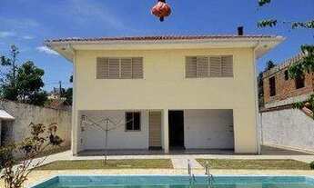 Imagem 2: C-CA0630 AHÚ - Excelente Casa de 2 Pavimentos, 4 Quartos (3 Suítes)Hidro, 4 vagas
