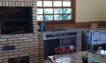 Imagem 4: Casa de condomínio para venda possui 290 metros quadrados com 3 quartos