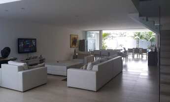 Imagem 4: Casa de 888 metros quadrados no bairro Barra da Tijuca com 5 quartos