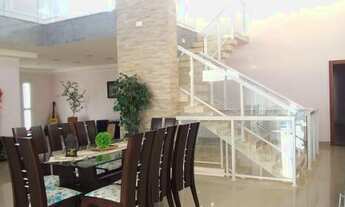 Imagem 3: Casa de Alto padrão, em condomínio fechado, com 280 m² de construção, 03 suítes