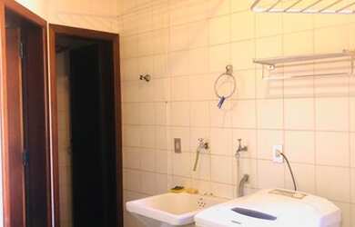 Imagem 2: Cobertura duplex para venda tem 440 metros quadrados com 6 quartos