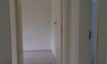 Imagem 4: C-AP2575 Santa Cândida-Excelente Oportunidade ,Apartamento com 2 Quatos,1 Banheiro,1 Vaga