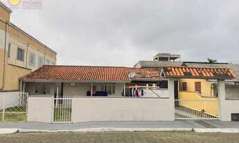 Imagem 2: Casa + Edícula com 04 Quartos, Centro, Navegantes/SC