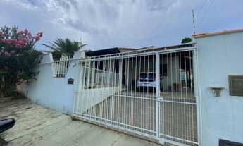 Imagem 2: Casa para venda na Morada da Colina, com 3 quartos, sendo 1 suíte