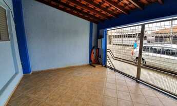 Imagem 5: Casa para venda tem 110 metros quadrados com 2 quartos