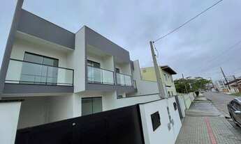 Imagem 3: Sobrado para venda com 138 metros quadrados com 3 quartos em Centro - Penha - SC