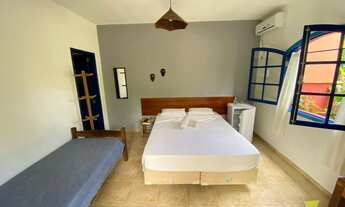 Imagem 2: Pousada em funcionamento na vila de Itamambuca