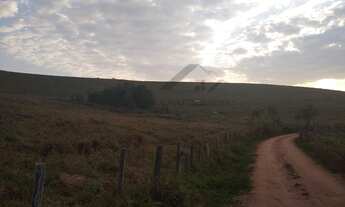 Imagem 2: Fazenda/Sítio/Chácara para venda com 726000 metros quadrados em Centro - Itapeva - MG