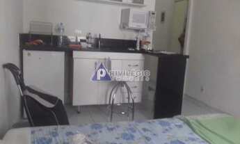 Imagem 4: Oportunidade!!! Apartamento reformado situado na Praia de Botafogo/RJ