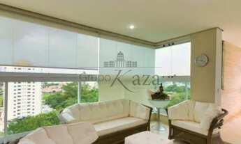 Imagem 4: Cobertura duplex para aluguel e venda possui 215 metros quadrados com 2 quartos