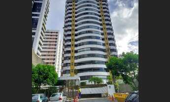 Imagem 2: Apto 4/4, 03 Suítes, 02 varandas, 03 garagens, infra-estrutura completa, armários todos o