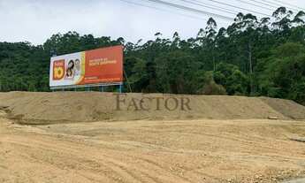 Imagem 3: Terreno industrial com frente para a BR470 em Indaial