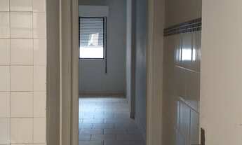 Imagem 4: Kitnet no centro para aluguel e venda tem 42m² quadrados com 1 quarto