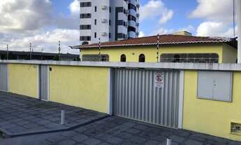 Imagem: Casa para venda tem 304 metros quadrados