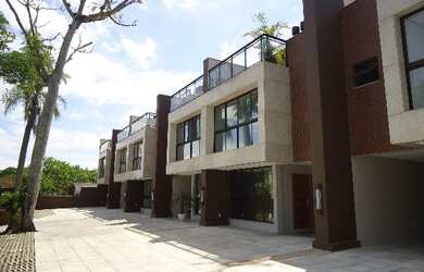 Imagem 4: Porto Alegre - Casa Padrão - Tristeza