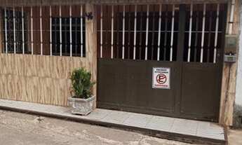 Imagem 3: Casa<br> para venda possui 250 metros quadrados com 3 quartos