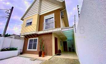 Imagem: Sobrado de frente para rua, vaga para até