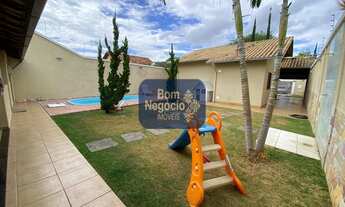 Imagem 5: Casa Braúnas com Espaço Gourmet e Piscina