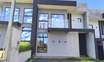 Imagem: Sobrado semimobiliado em condomínio