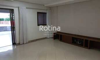 Imagem 5: Casa para aluguel, 3 quartos, 2 suítes, 3 vagas, Tabajaras - Uberlândia/MG