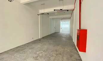 Imagem 3: LOCAÇÃO: Loja com 125m² com 2 vagas em frente