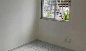 Imagem 2: Apartamento para venda tem 55 metros quadrados com 3 quartos em Itapuã - Salvador - BA