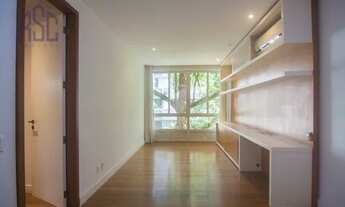 Imagem 2: Cobertura Duplex Reformada a venda com 272m2 com 3 Quartos - 1 Suíte - 2 Vagas na Gávea