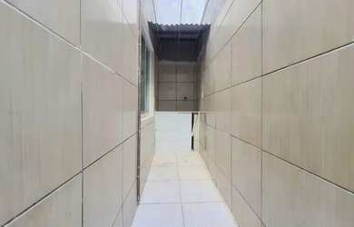 Imagem 5: Casa com 2 quartos para alugar por R$ 1.300/mês - Parque Araxá - Fortaleza/CE