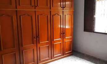 Imagem 6: Casa terra com entrada compartilhada