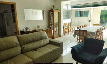 Imagem 3: Área privativa com 367m², 3 quartos (1 suíte), 3 banheiros, 3 cômodos externos, União/BH