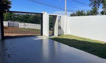 Imagem 6: Casa com ampla sobra de terreno na frente e fundos