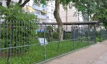 Imagem 2: PORTO ALEGRE - Apartamento Padrão - HUMAITA