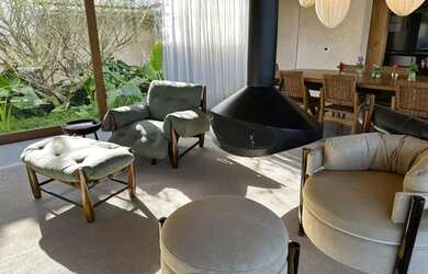 Imagem 5: Casa de condomínio para aluguel e venda possui 800 metros quadrados com 5 quartos